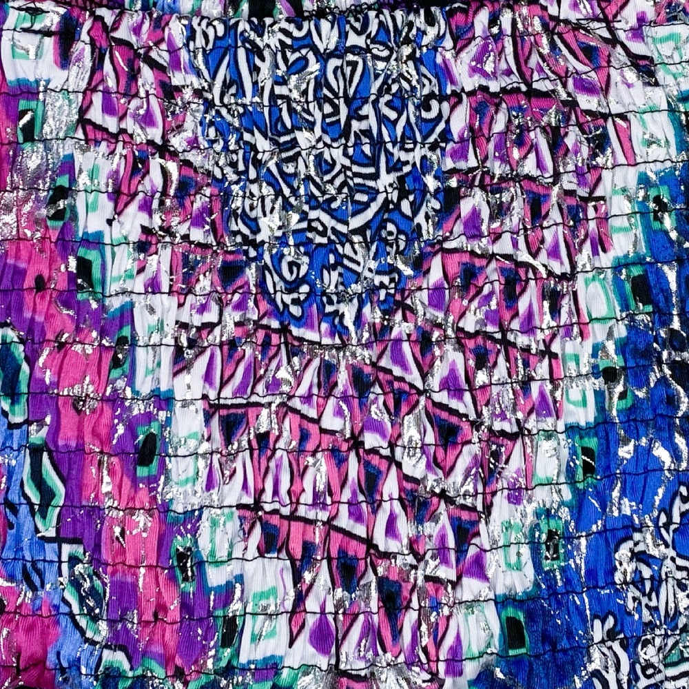 One-of-a-kind Reworked Crop Top - Picture 3 of 8